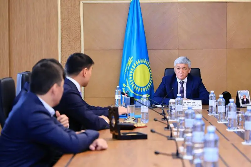 Ермаганбет Булекпаев поздравил карагандинских боксёров с высокими достижениями на чемпионате мира (2)