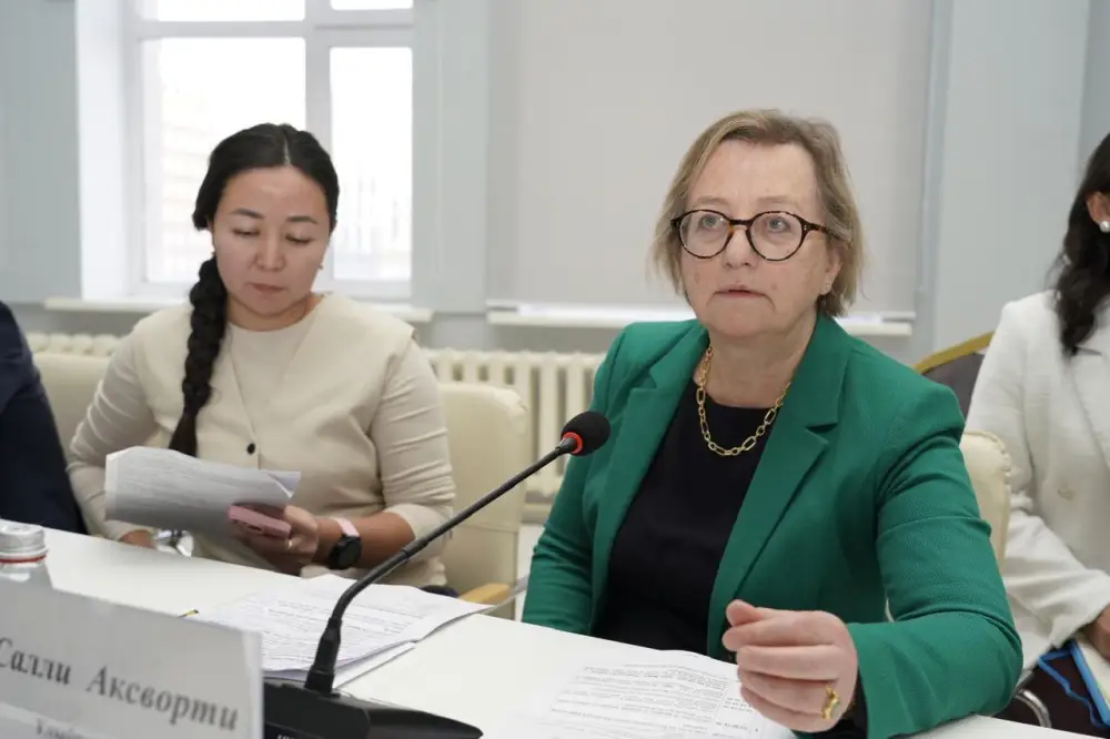 «Экономь воду – спаси будущее»: в Астане для школьников организован эко-час (6)