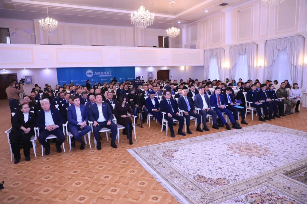 В Караганде при участии МПС обсудили вопросы управления многоквартирными домами (3)