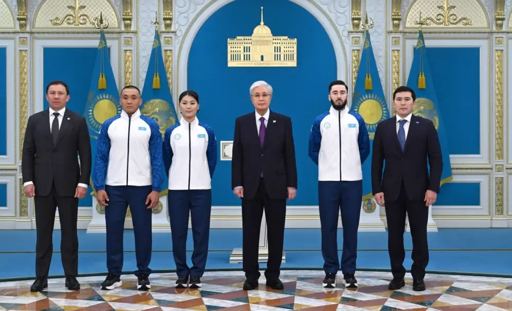 Президент отметил, что наши спортсмены достойно выступают и поднимаются на пьедестал почета на многочисленных соревнованиях (3)