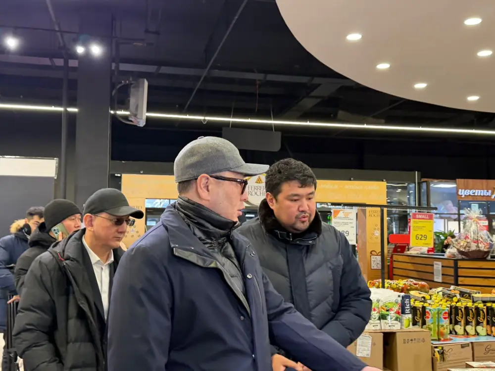 Арман Шаккалиев провёл мониторинг торговых сетей (3)