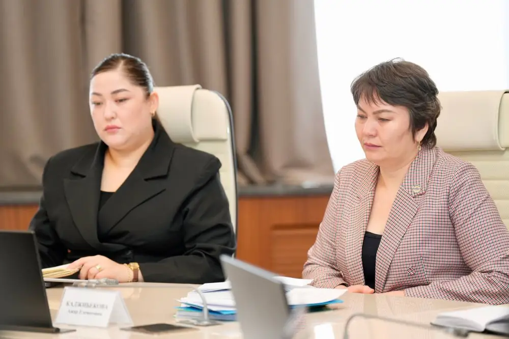 ВКО по объёму прямых иностранных инвестиций находится на 3 месте в стране (6)