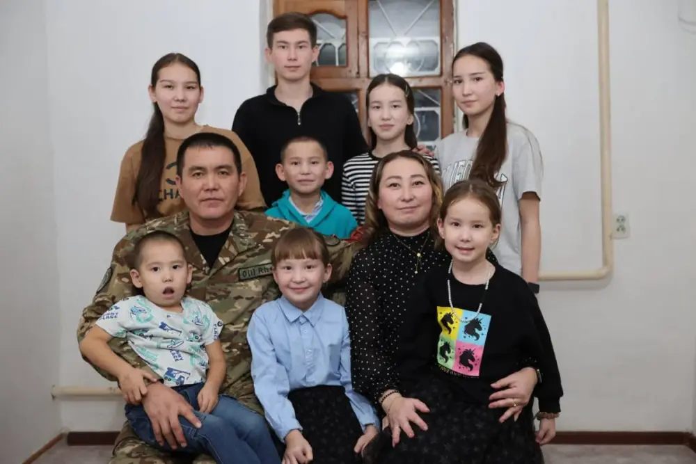 Отец восьмерых детей служит в Национальной гвардии МВД РК (6)