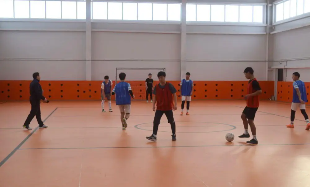 В Шалкарском районе в один день открылись два новых спортивных комплекса (4)