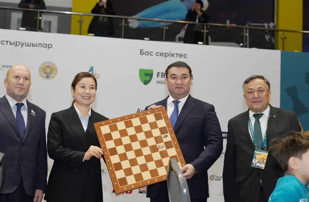 В ЧЕМПИОНАТЕ КАЗАХСТАНА ПО ШАХМАТАМ СРЕДИ ЮНИОРОВ В ТУРКЕСТАНЕ ПРИНИМАЮТ УЧАСТИЕ 1052 СПОРТСМЕНА (6)