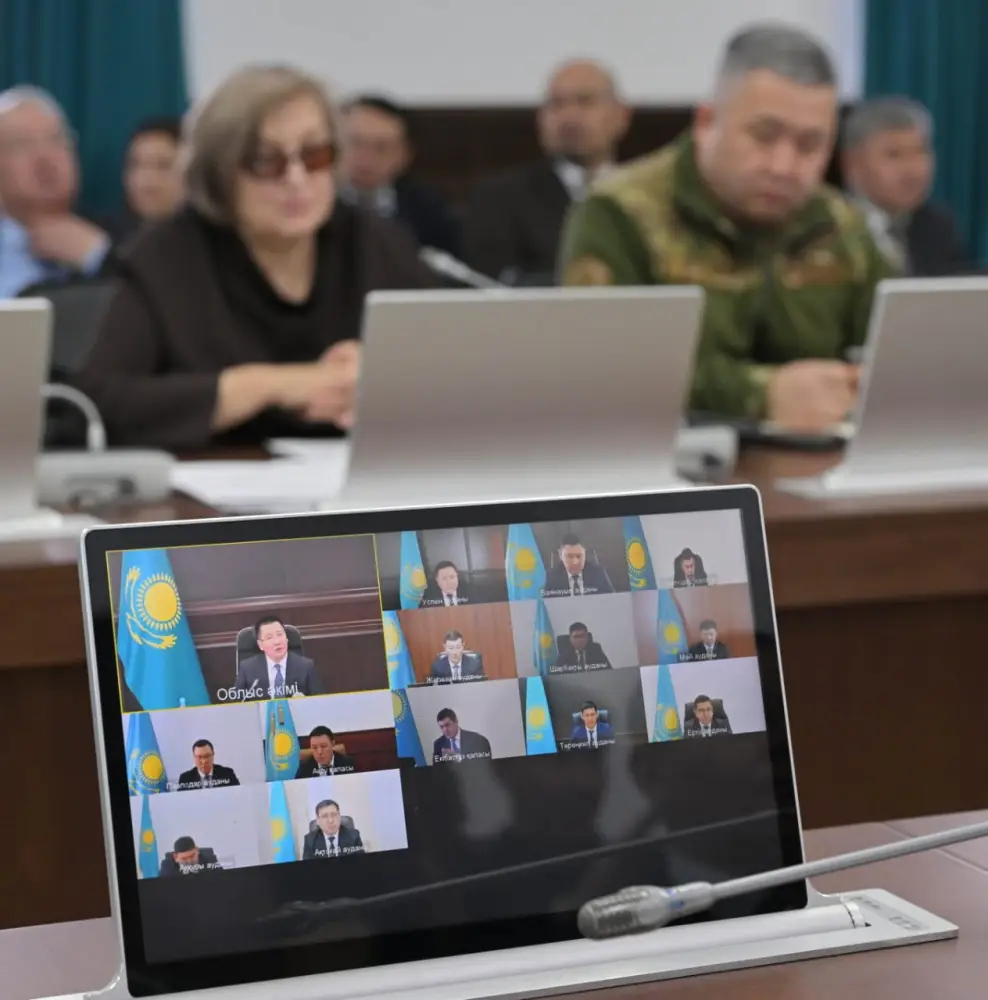 В акимате области прошло рабочее совещание, где рассмотрели итоги социально-экономического развития региона за 2025 год, исполнение Региональной карты занятости и освоение бюджетных средств (6)