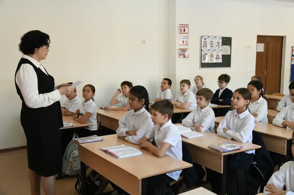 «Закон и порядок»: серию воспитательно-профилактических мероприятий проводят в столичной школе (4)