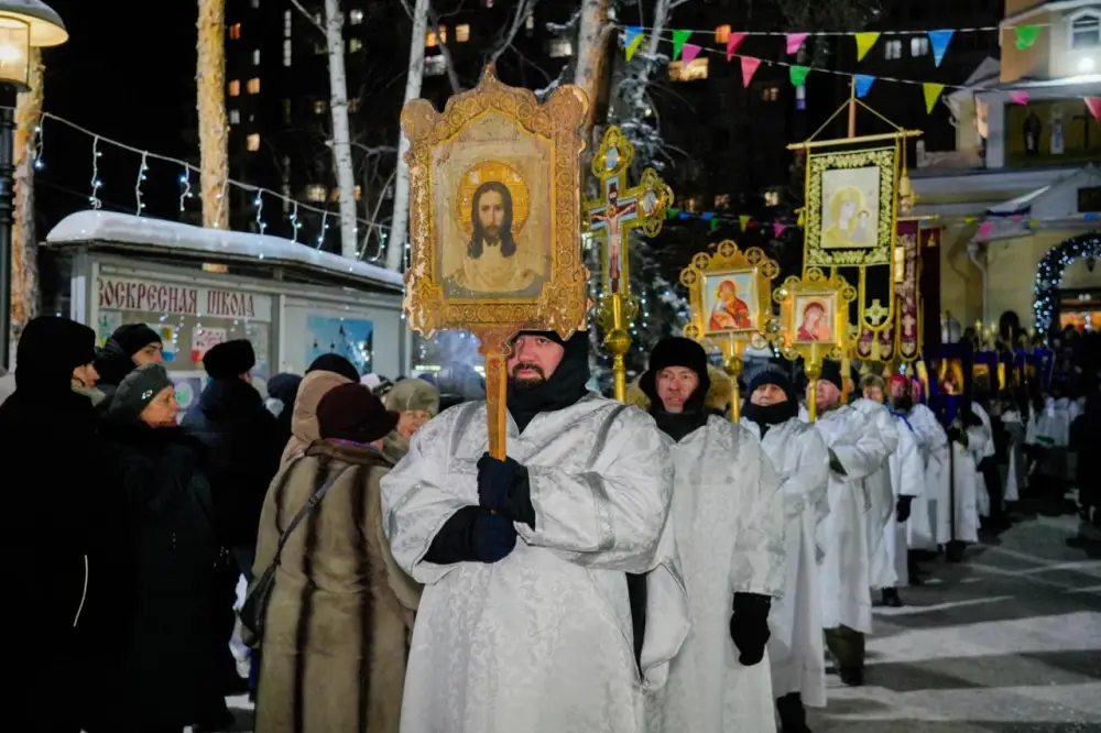 В Астане проходят крещенские купания (7)