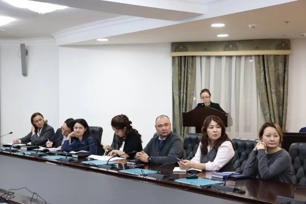 В рамках реализации программы правового всеобуча для сотрудников Аппарата Высшего Судебного Совета проведены очередные обучающие семинары, направленные на повышение профессионального уровня и правовой культуры государственных служащих (6)