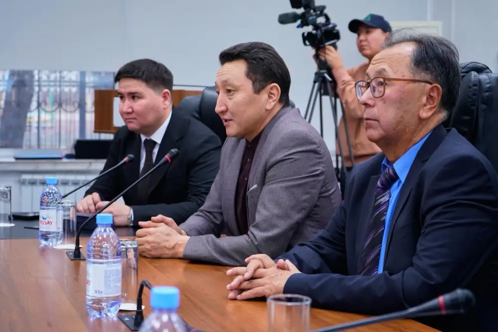 В Алматы представили книги современных авторов детской литературы (2)