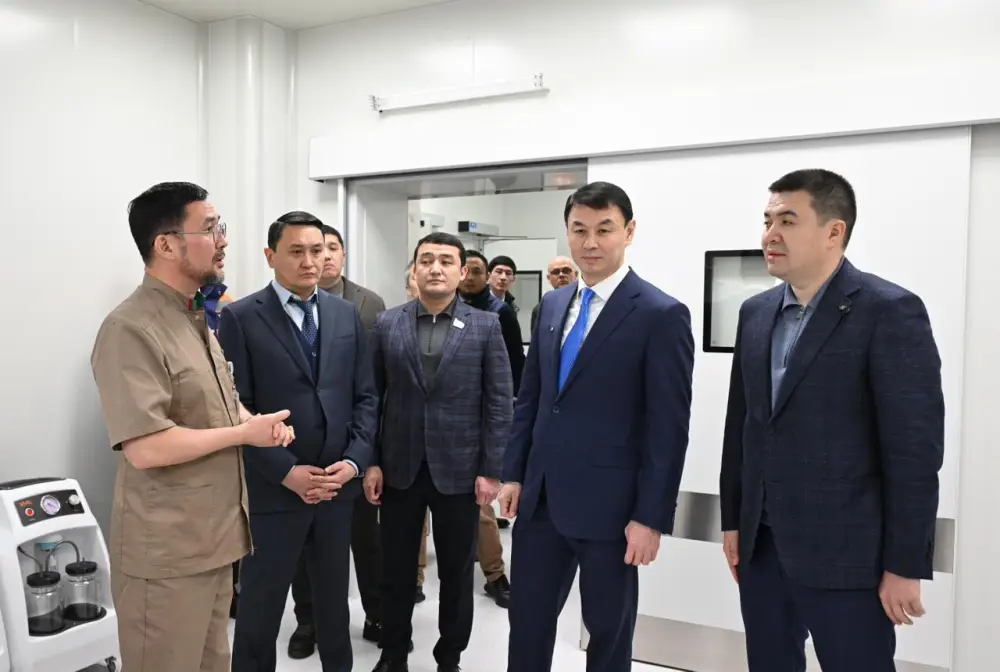 Дархан Сатыбалды ознакомился с ходом модернизации медицинских учреждений Алматы (5)