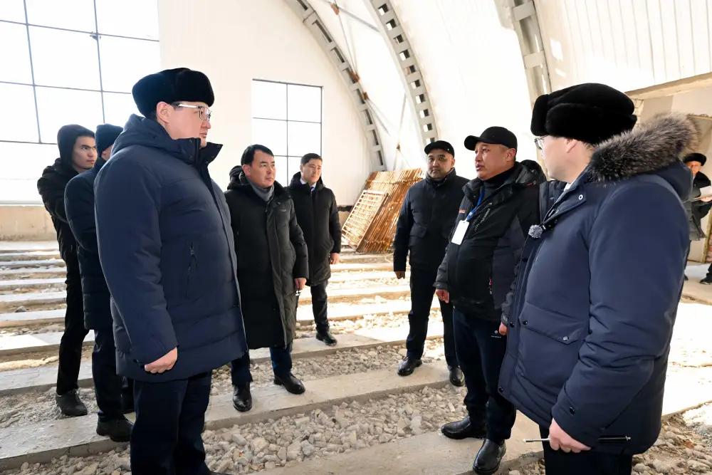 Аким области посетил недостроенные объекты в Абайском районе (9)