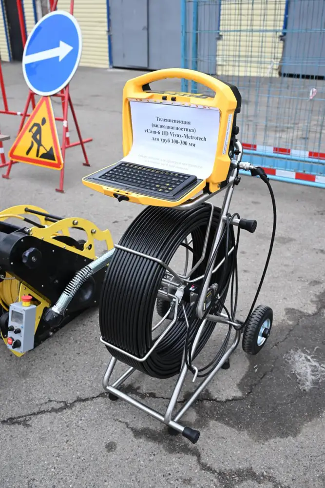 Дархан Сатыбалды ознакомился с внедрением цифровых решений и ИИ в системах жизнеобеспечения города (2)