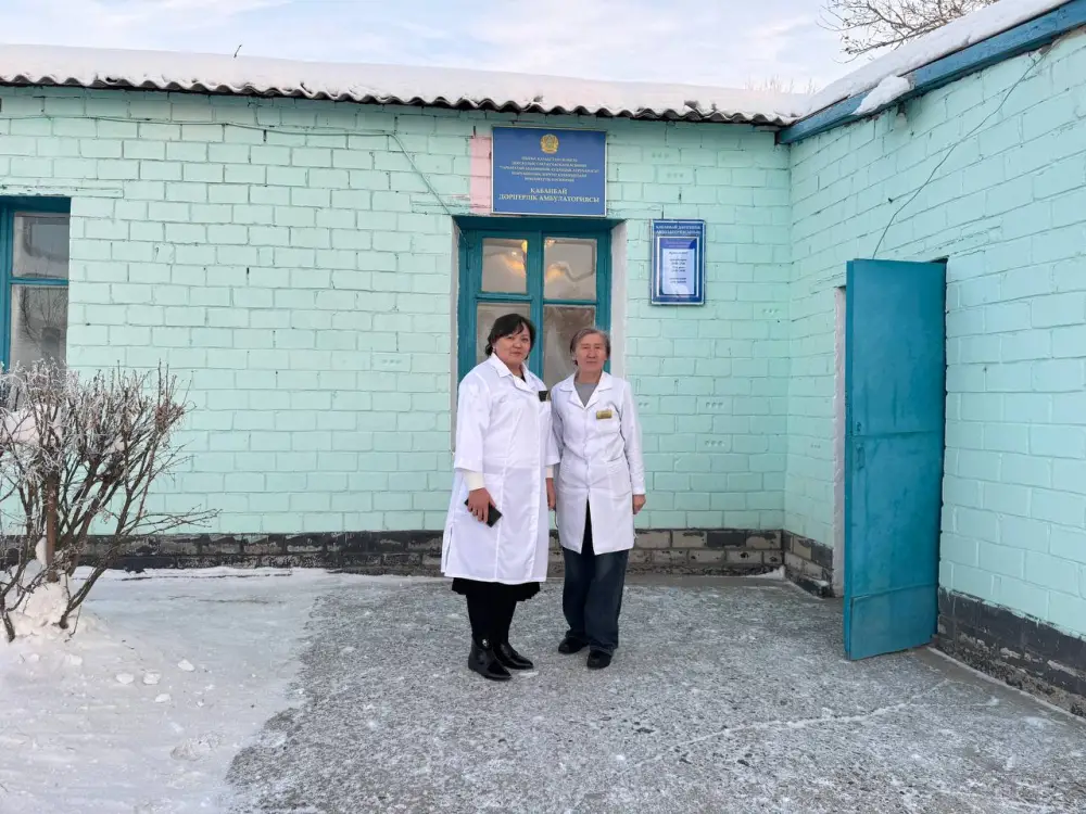 Аким ВКО в ходе рабочей поездки в Тарбагатайский район посетил медицинские учреждения (6)