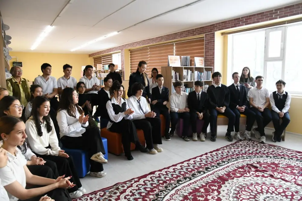 «Закон и порядок»: серию воспитательно-профилактических мероприятий проводят в столичной школе (3)