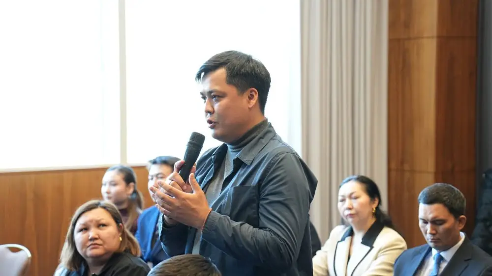 Консультационная встреча со слушателями 5-го потока Школы аналитики при Сенате Парламента Республики Казахстан (6)