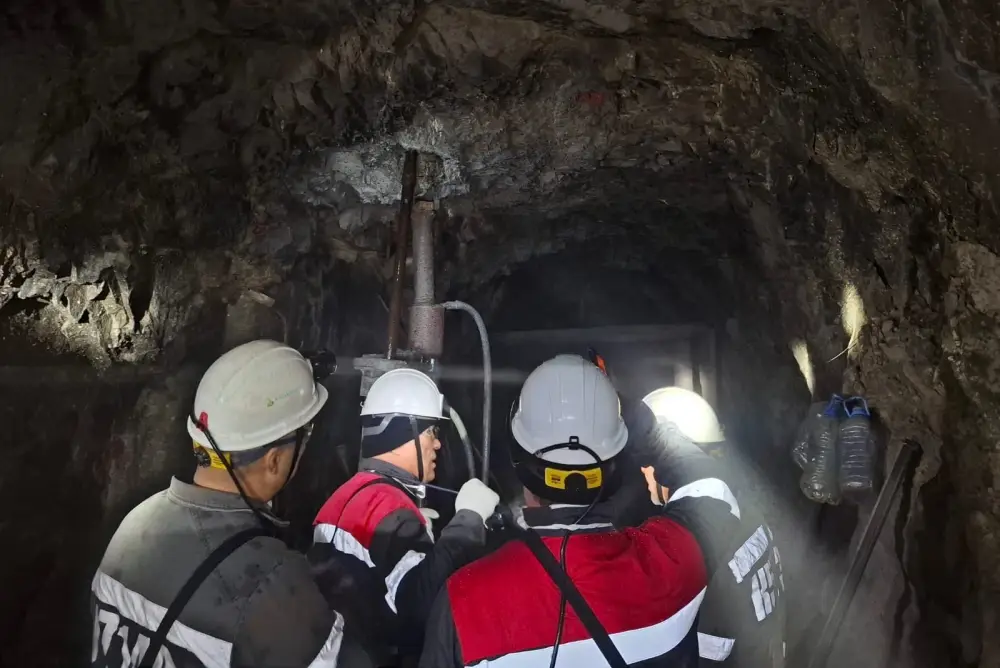 Вице-министр по ЧС посетил рудник «Бестобе» Акмолинской области (2)