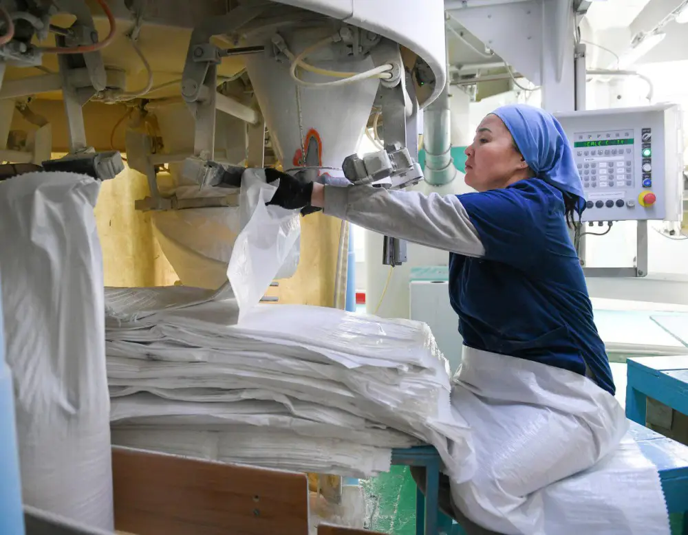 В Алматинской области реализуется инвестиционный проект стоимостью 2,5 млрд тенге (6)