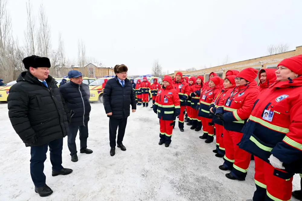 Станция скорой медицинской помощи города Семей получила новые санитарные автомобили (10)