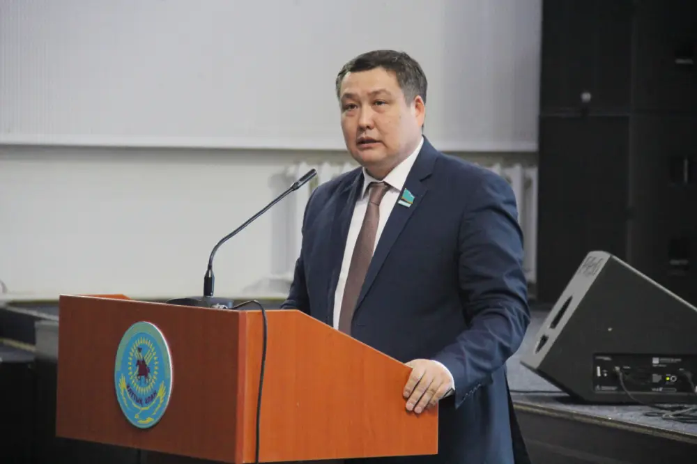 Депутаты Мажилиса встретились с военнослужащими Национальной гвардии (3)