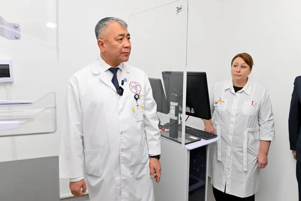 Центр ядерной медицины и онкологии в Семее оснащен современным медицинским оборудованием (8)