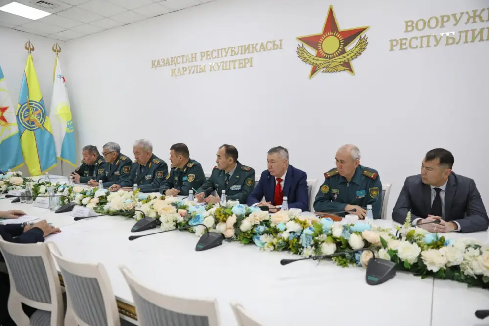 В Минобороны обсудили обновление форматов военно-патриотического воспитания молодежи (3)