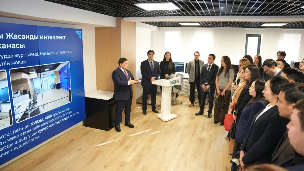 Председатель Агентства Дархан Жазықбай встретился со слушателями «Школы аналитики» (6)