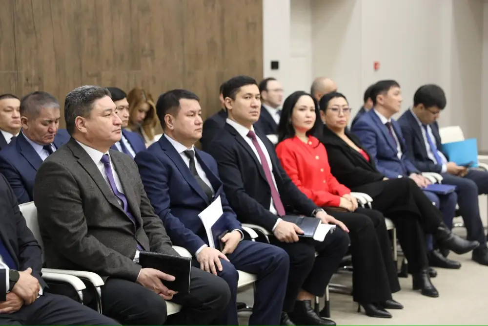 Ақтөбе облысында 2026 жылға арналған жастарды қолдау жөніндегі жол картасы бекітілді (2)