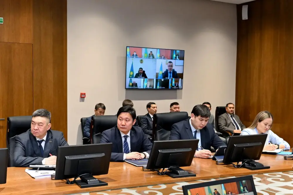 В области Абай продолжится системная работа по улучшению качества дорог (10)