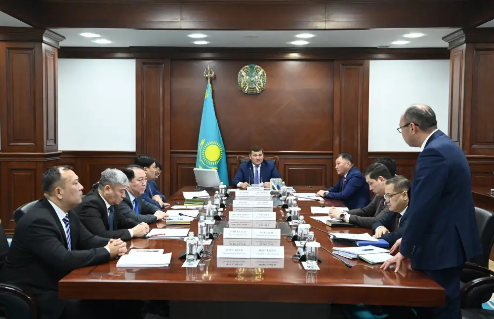 Рассмотрены вопросы развития сферы цифровизации и искусственного интеллекта (4)