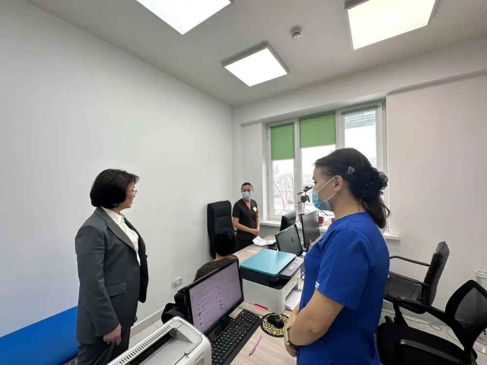 В Жамбылском районе укрепляется инфраструктура здравоохранения (3)