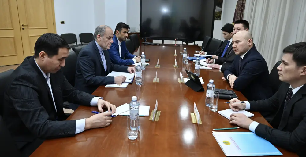 Казахстан и Иран рассмотрели перспективы расширения торгово-экономического взаимодействия (3)