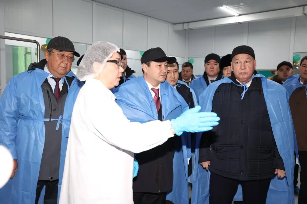 В Жанаозене открылся цех по производству сухого верблюжьего молока (3)