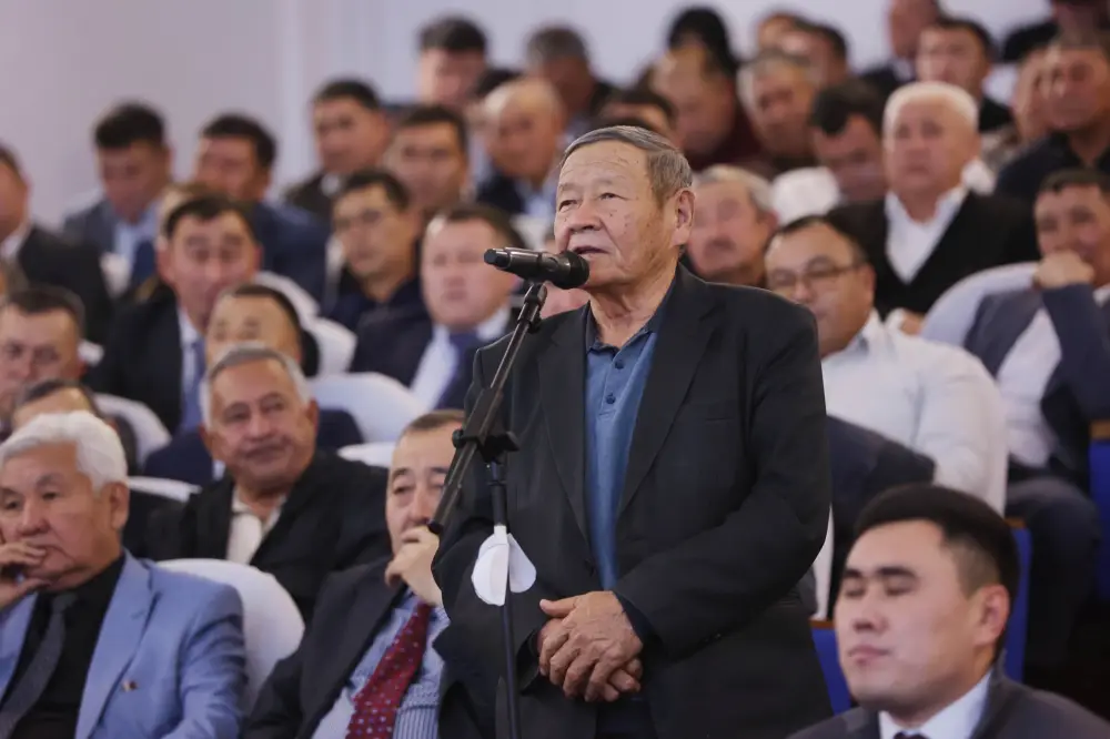 Ербол Карашукеев провел встречу с жителями района Т. Рыскулова (6)