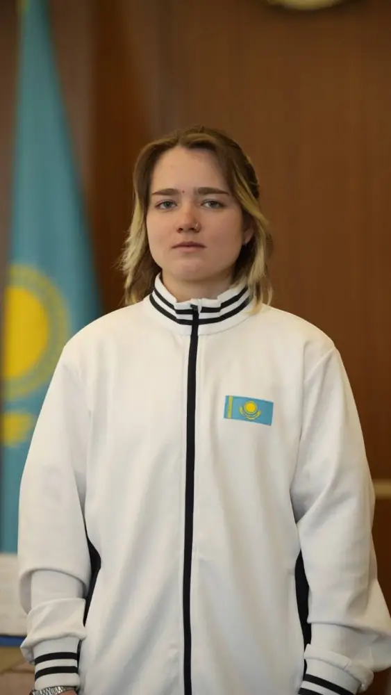 Аким ВКО встретился со спортсменами, участвующими в XXV зимних Олимпийских игр (5)