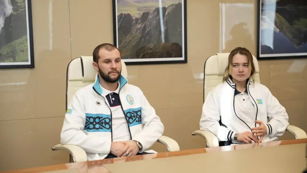 Аким ВКО встретился со спортсменами, участвующими в XXV зимних Олимпийских игр (2)