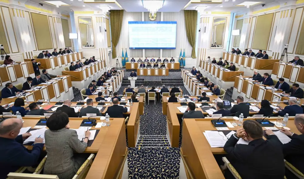 Комиссия по Конституционной представила проект новой редакции Основного Закона (2)