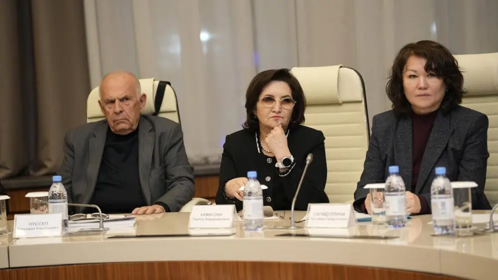 Аким ВКО обсудил с Общественным советом ключевые вопросы развития региона (3)