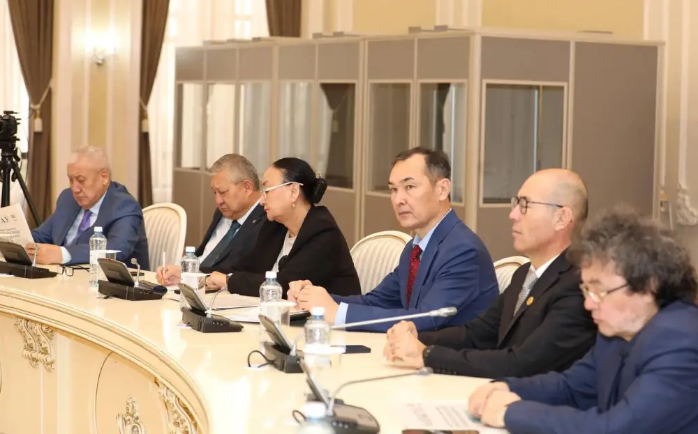 В Мангистау речь Главы государства на Национальном курултае обсудили с интеллигенцией региона (8)