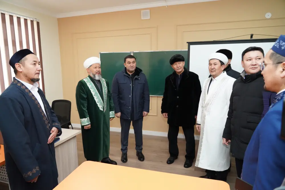 ИСЛАМСКИЙ ИНСТИТУТ ОТКРЫЛСЯ В ТУРКЕСТАНЕ (7)