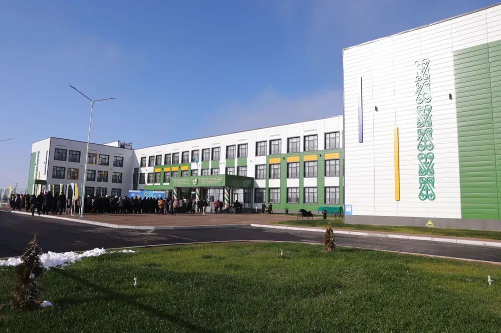 Проблема трехсменного обучения в Жамбылской области полностью решена (6)