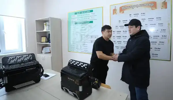 Нурдалет Килыбай ознакомился с работой ряда социальных и инфраструктурных объектов в селе Сайотес (3)