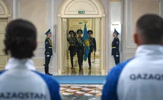 Президент выразил поддержку национальным спортсменам, подчеркивая их вклад в поднятие имиджа страны на международных соревнованиях.