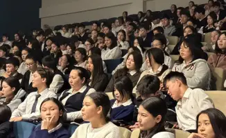 «Закон и порядок»: в Астане известный боксер встретился со школьниками