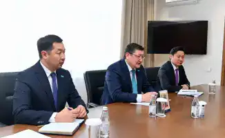 Диалог на мосту: Аким области и депутат Мажилиса обсудили будущее региона