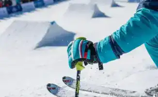 Сообщество объединяется на зимнем празднике: соревнования по ски-кроссу и сноуборду в Восточно-Казахстанской области