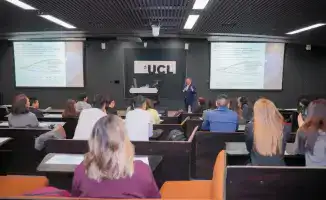 Ключ к будущему: министр Саясат Нурбек открывает двери возможностей казахстанским студентам в Великобритании