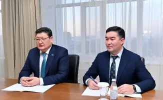 Творчество Төлегена: от поэзии до государственной стипендии!