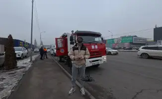 Реакция водителей на спецтранспорт в Алматы МЧС Казахстана