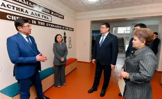 Аким области пообещал решить проблемы гимназии №6 в Семее после визита